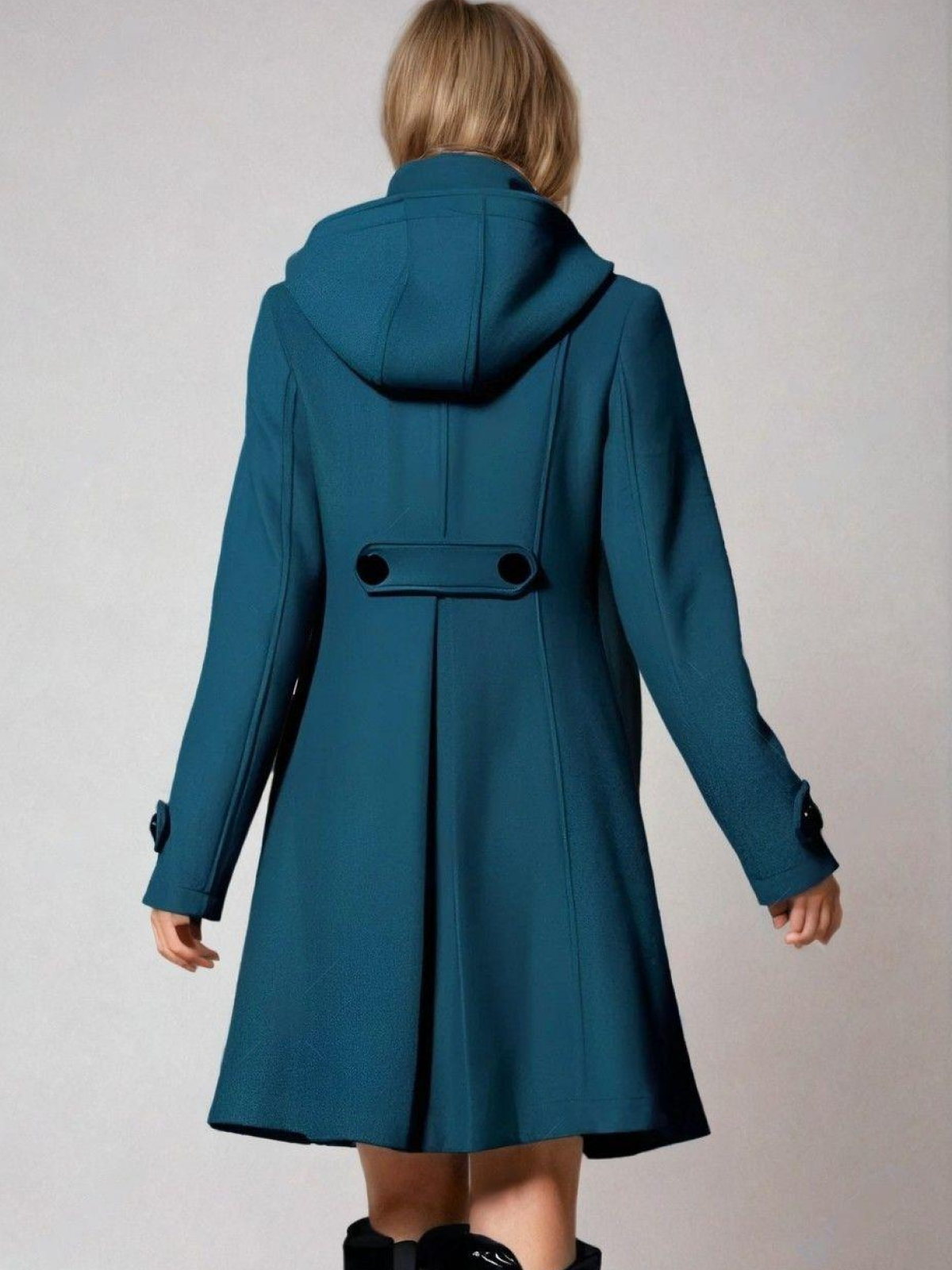 Belgravia Funnel-Neck Mantel