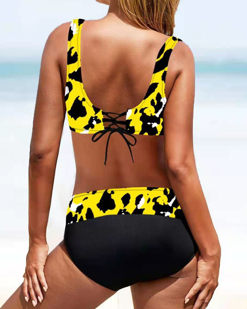 Eva - Fröhlicher Bunter Bikini