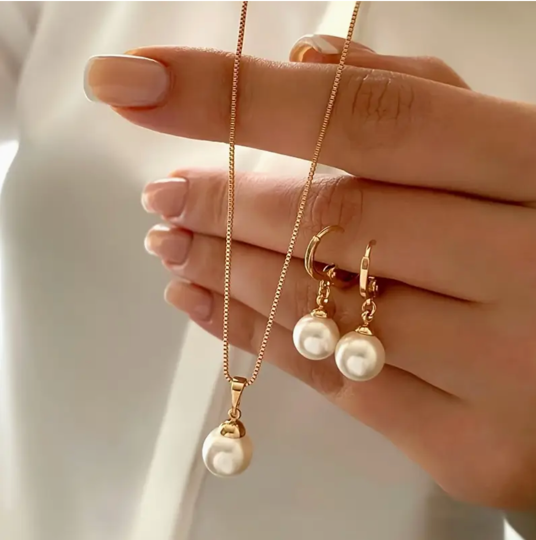 3-delige zoetwaterparelset oorbellen & halsketting