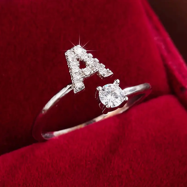 Elegante Letter Ring met Diamanten in Goud en Zilver