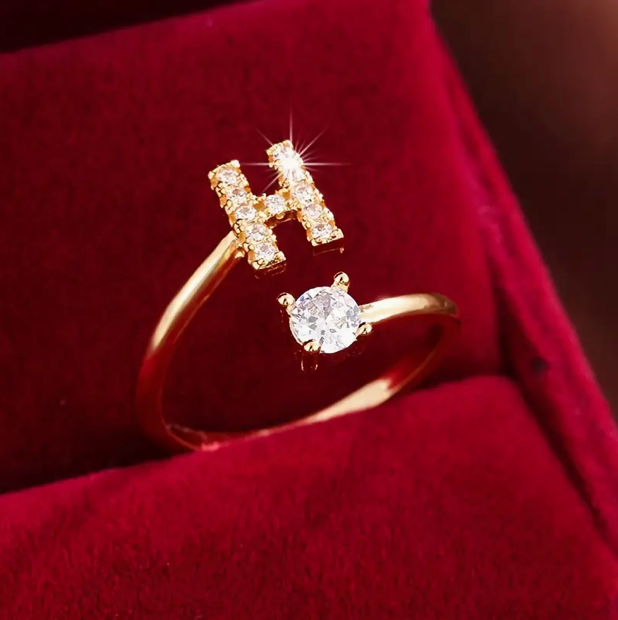 Elegante Letter Ring met Diamanten in Goud en Zilver
