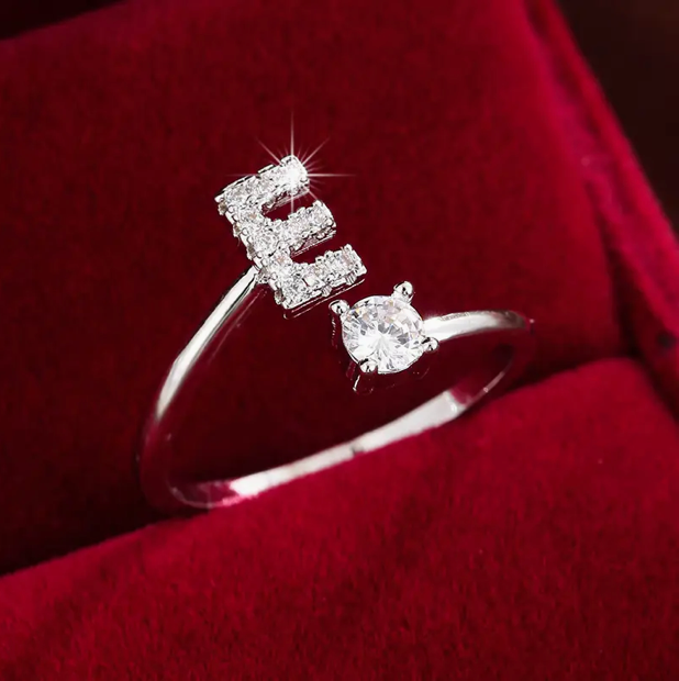 Elegante Letter Ring met Diamanten in Goud en Zilver