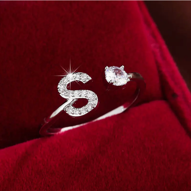 Elegante Letter Ring met Diamanten in Goud en Zilver