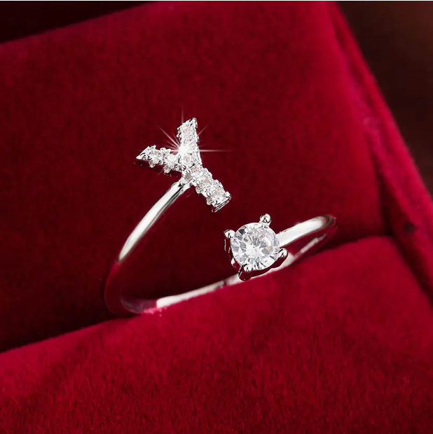 Elegante Letter Ring met Diamanten in Goud en Zilver