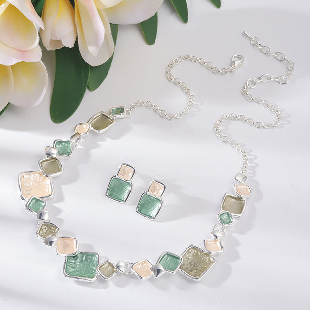 Groene Kettingen Geometrisch