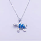 Ketting met zeeschildpad van blauwe opaal