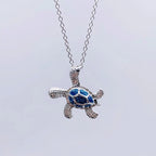 Ketting met zeeschildpad van blauwe opaal