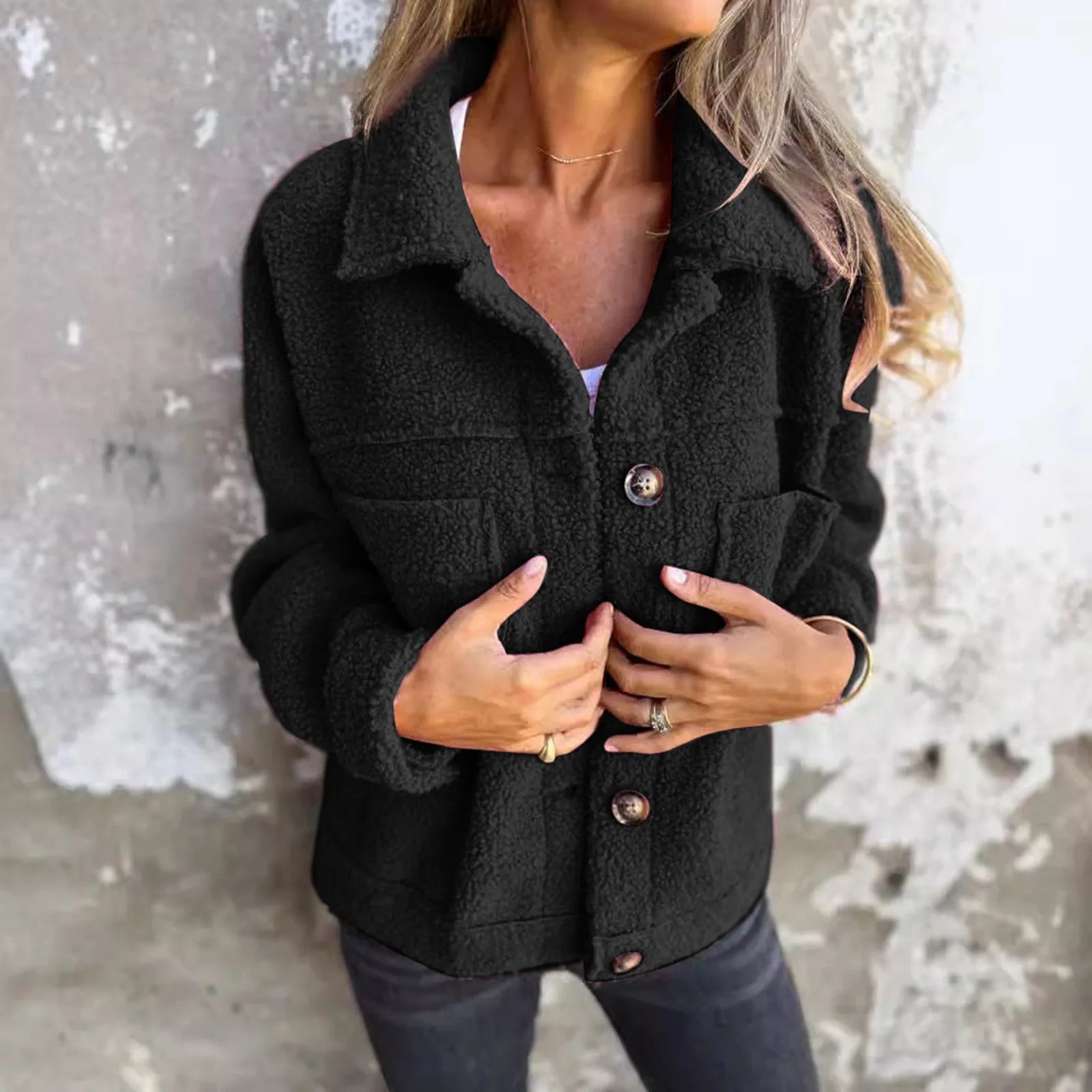 Dion - Kurze Jacke mit Manschetten