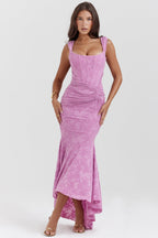 Crius - Elegantes Taillenkleid