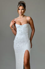Ananke - Maxikleid mit Blumenapplikationen