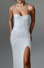 Ananke - Maxikleid mit Blumenapplikationen
