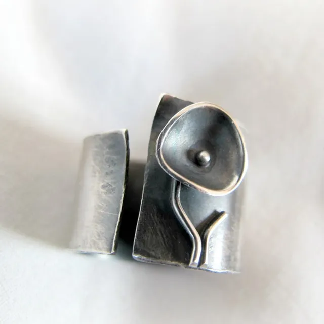 Vintage ring van donker zilver