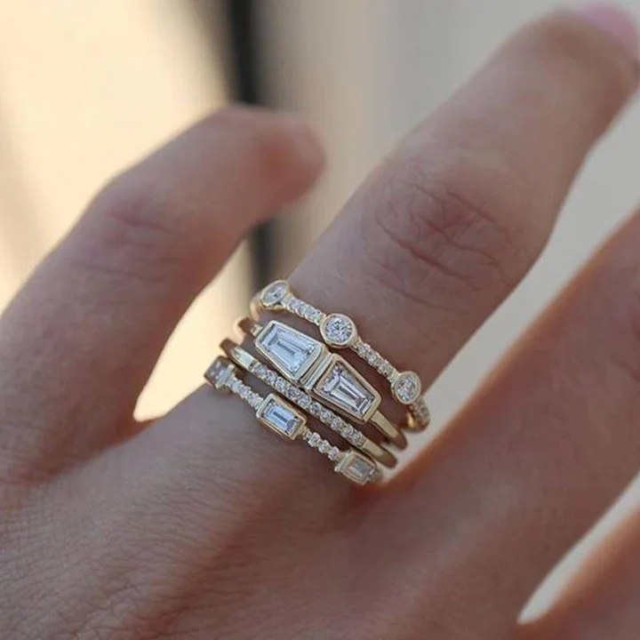 Vintage gouden en zirkonia ring set
