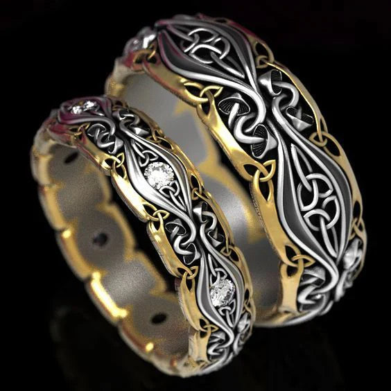 Vintage gouden en zilveren ringpaar