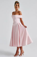 Nyx - Mühelos elegantes Midikleid